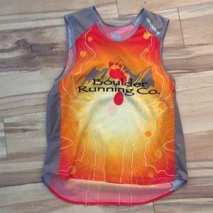 Brooks athletic top